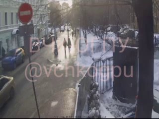 In the very center of Moscow, a Mercedes driver hit a child. And he ran away from the scene of the accident. Rask...