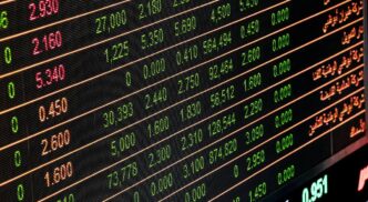 How to Use Earnings Reports to Choose Stocks to Buy Today