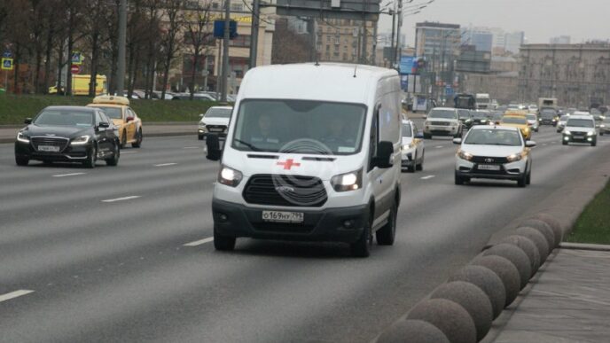 The ambulance is rushing to the morgue (1/5) Remember the stories about ambulances that...