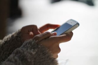Maximize Your Returns: 7 Tips for Selling Your Old Phone