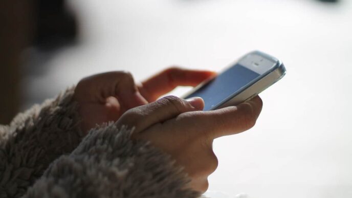 Maximize Your Returns: 7 Tips for Selling Your Old Phone