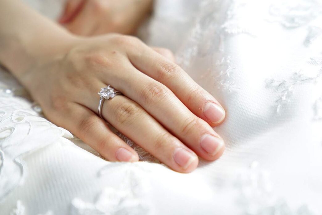 Understanding Karat and Purity: How Metal Quality Impacts Your Engagement Ring