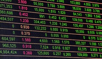 Navigating the Forex Broker Landscape: Tips and Insights for Traders