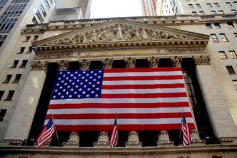 US stocks open higher as Trump returns to White House