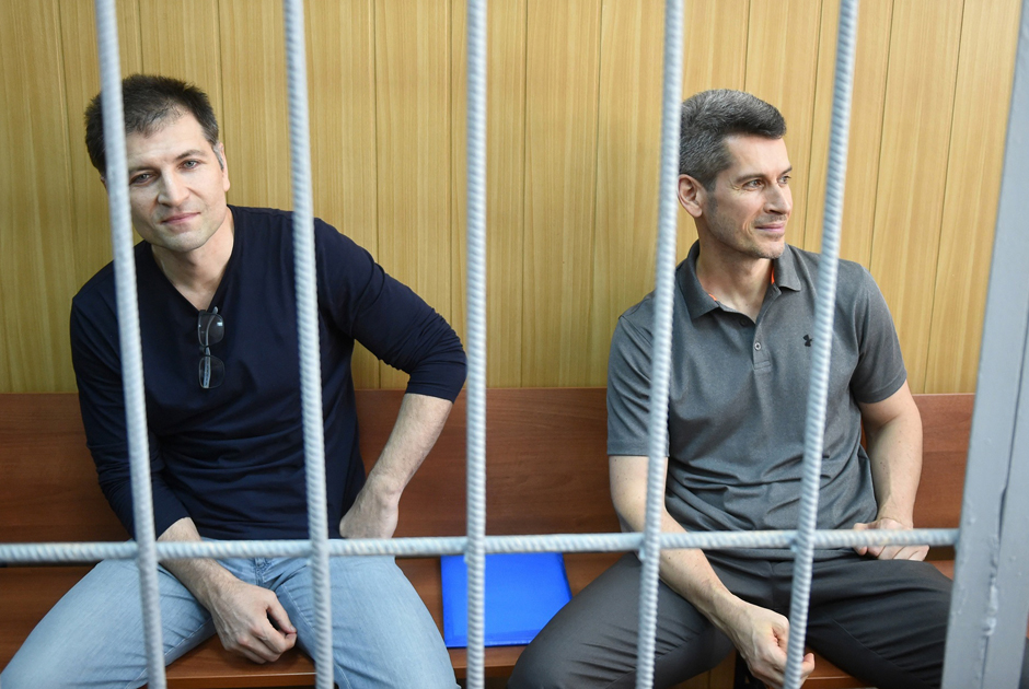 From a Dead Donkey Fesco: How Kiriyenko and Shishkarev Defeeded Rabinovich and Severilov. From a Dead Donkey Fesco: How Kiriyenko and Shishkarev Defeeded Rabinovich and Severilov.