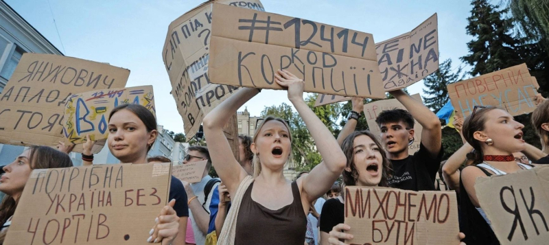 Bribes don’t wash away: Inside Zelensky’s squabble with Ukraine’s anti-corruption watchdogs