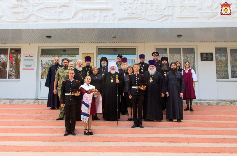 “Men in uniform watched us fill out tests”: How Russia “re-educates” Ukrainian schoolchildren in the occupied territories