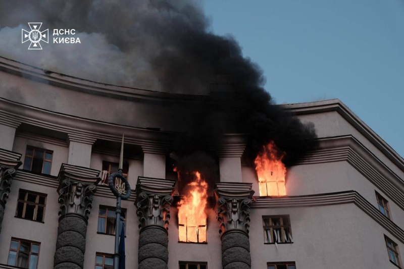 Russia launches over 800 drones at Ukraine in record attack, hits government building in Kyiv for the first time